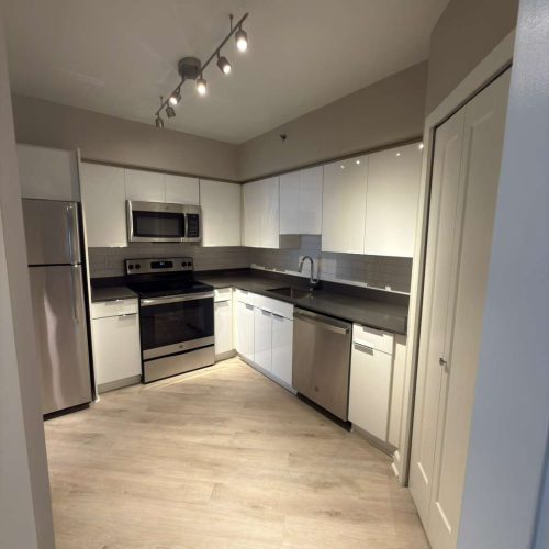 multifamily-apartment-unit-renovation-kitchen-upgrade.jpeg